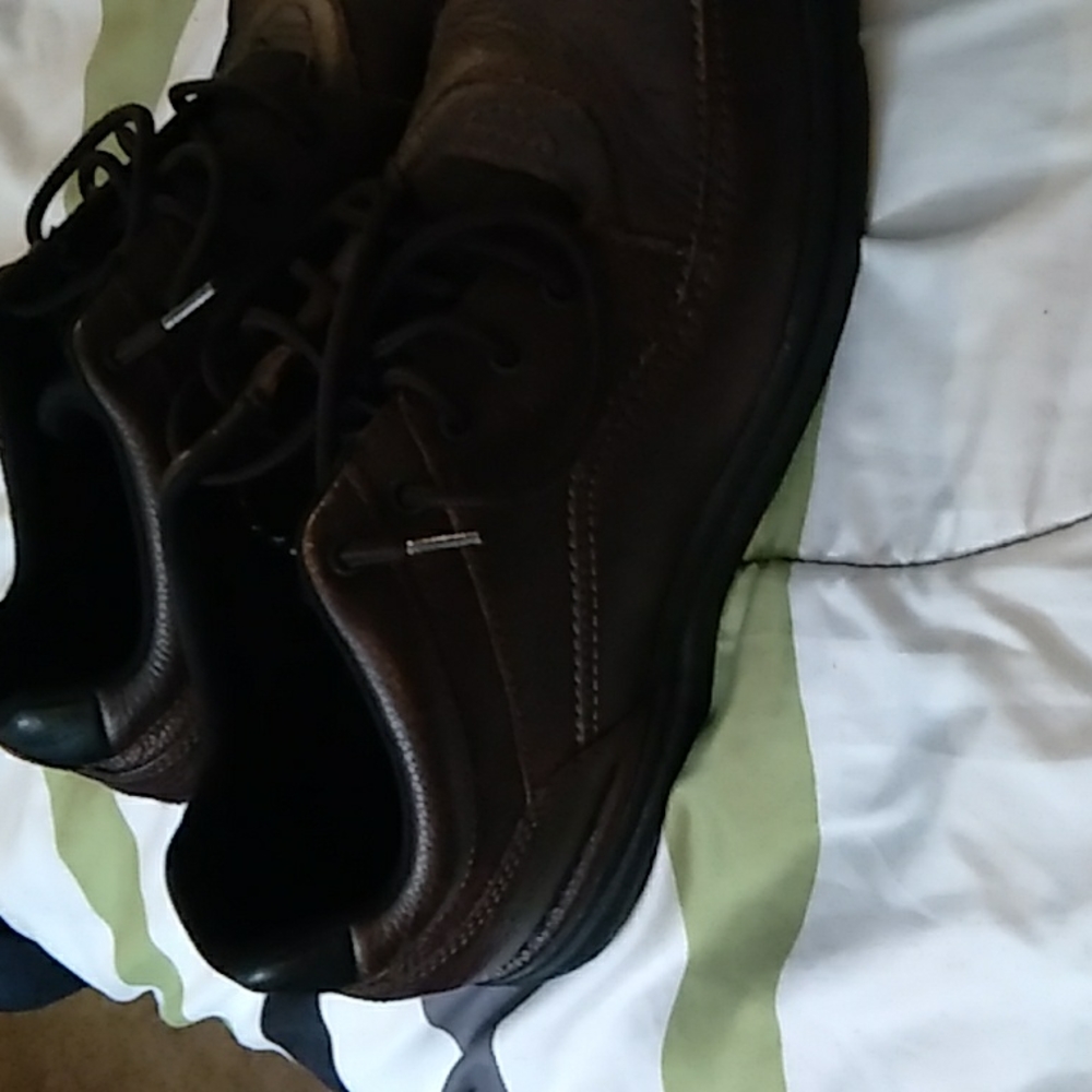 Men's casual shoes